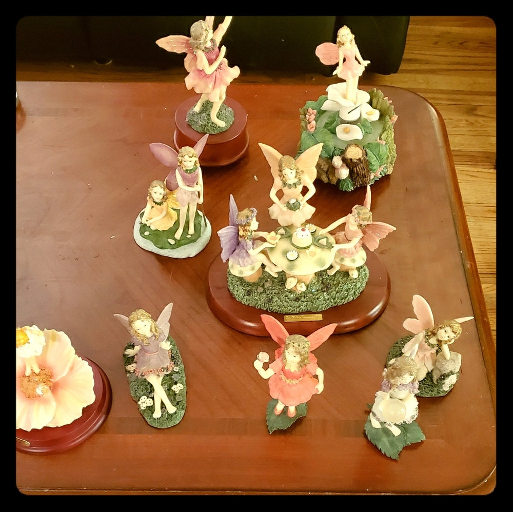 Porcelain Denze Fairy music box